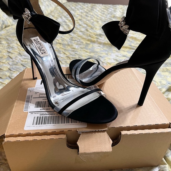Black Badgley Michka Heels.. Never Worn Outside - Picture 1 of 2